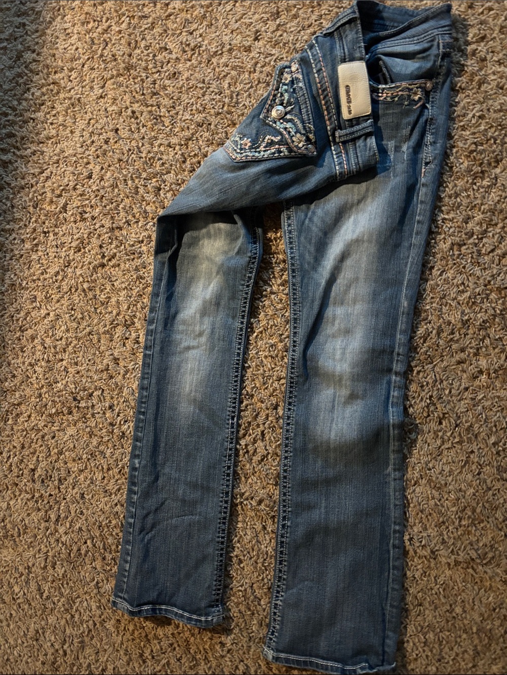 Grace in LA Women’s Bootcut Jeans Size 30 Blue Wash Embroidered Beaded Pockets